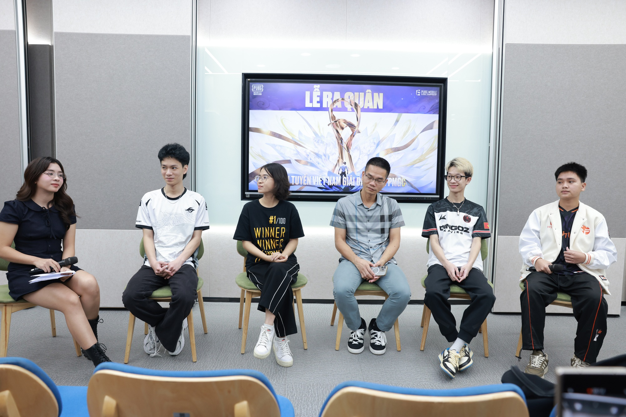 Đội hình ra quân PUBG Mobile Việt Nam tham dự PMGC 2025_692ab457e0adf.png