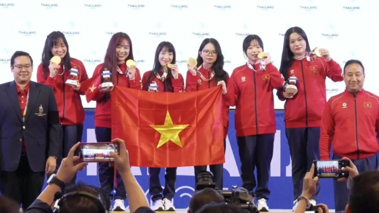 Đoàn Thể thao Việt Nam trao thưởng nóng cho tuyển Liên Quân Mobile nữ_69537e0b39be9.png