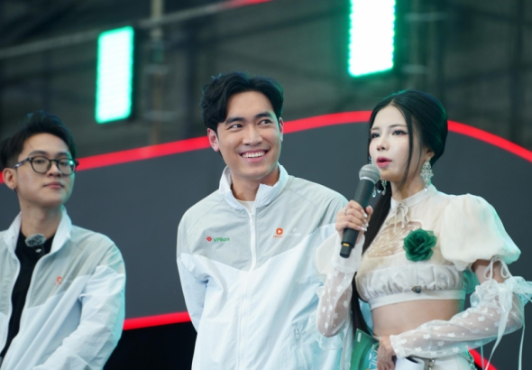 Cộng đồng quốc tế khen ngợi trận giao hữu T1 vs All-Star Việt Nam_695ba43463268.png